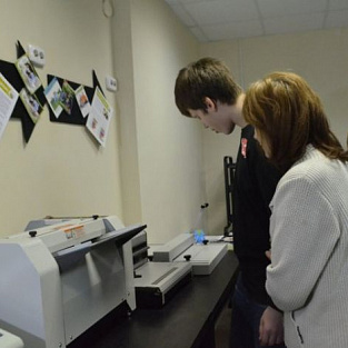 В Кирове открылась полиграфическая мастерская для детей с особенностями развития В Кирове открылась полиграфическая мастерская для детей с особенностями развития