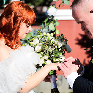Молодая пара с синдромом Дауна в Москве сыграла свадьбу