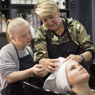 Сопровождающий человека с ментальной инвалидностью на рабочем месте – новая профессия на российском рынке труда