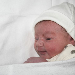 Состоялось открытие первого в России банка грудного молока