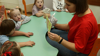 Вопрос логопеду: Как заниматься развитием речи, если ребёнок неусидчивый?