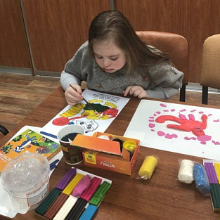 В Рязани дети с синдромом Дауна приняли участие в творческом мастер-классе В Рязани дети с синдромом Дауна приняли участие в творческом мастер-классе