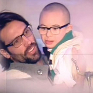 Мальчик с синдромом Дауна стал лучшим другом футболиста Самараса