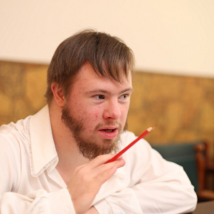 Адаптация к школе и социуму, развитие самостоятельности, подготовка к трудоустройству -  "Даунсайд Ап" запустил серию вебинаров о работе с детьми, подростками и взрослыми людьми с синдромом Дауна