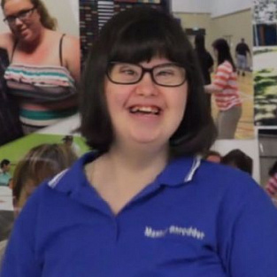 Девушка с синдромом Дауна нашла для себя идеальную работу