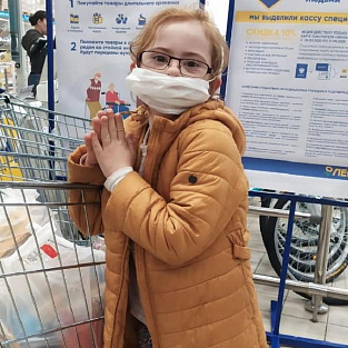 В Ростове самый юный волонтер с синдромом Дауна помогает людям В Ростове самый юный волонтер с синдромом Дауна помогает людям
