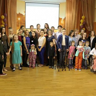 Студенты-модельеры в Новосибирске создали одежду для детей с инвалидностью Студенты-модельеры в Новосибирске создали одежду для детей с инвалидностью