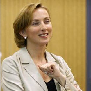 Ирина Меньшенина представила новую премию Ассоциации фандрайзеров Ирина Меньшенина представила новую премию Ассоциации фандрайзеров