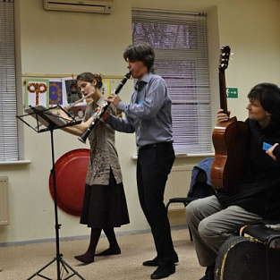 Музыкальный подарок от коллектива «Артель Колос» 