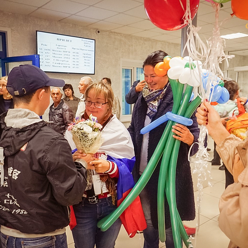 На Алтае встретили олимпийскую чемпионку Марию Ланговую