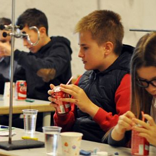 «Экспериментаниум» ждет подопечных Даунсайд Ап в гости