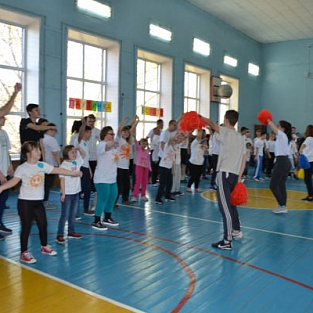 В Барнауле прошел спортивный праздник для людей с синдромом Дауна В Барнауле прошел спортивный праздник для людей с синдромом Дауна