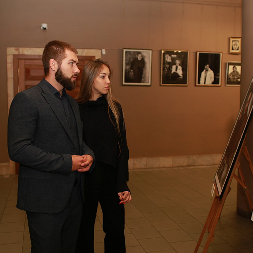 Премия через объектив фотоаппарата